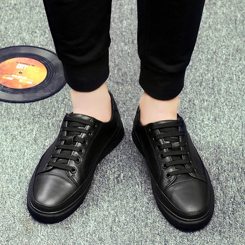 

men genuine leather casual Shoes Trend Breathable Round Head cow leather black White Sneakers Shoes Men Vintage Shoes