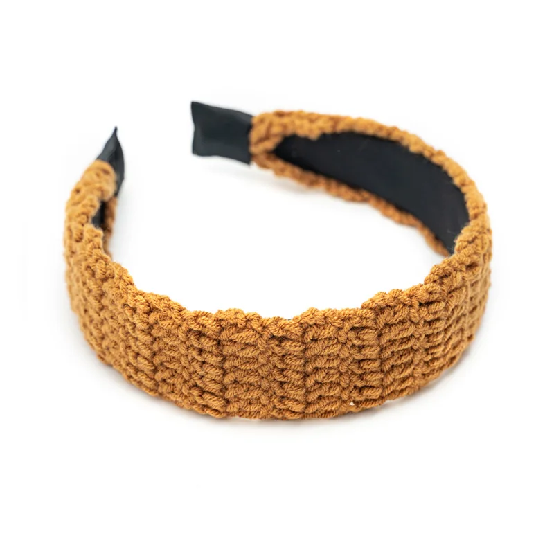 

Retro two color knitted hair band for women to go out to wash face and press hair