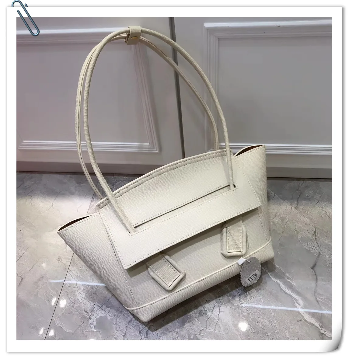 

MACBEGBrand design 2021 winter new European style leather women's bag solid color wing car sewing line