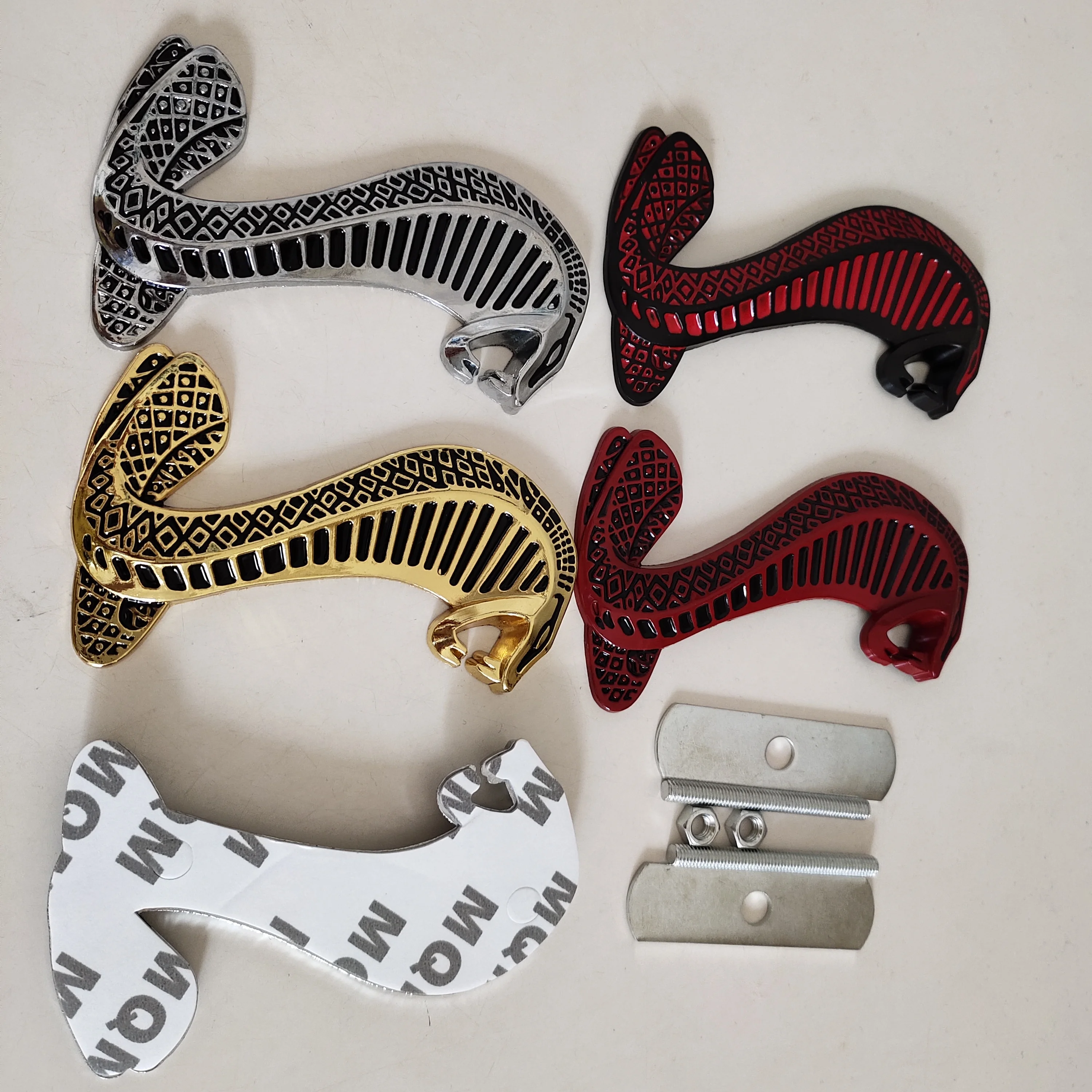 Металлическая Эмблема для передней решетки автомобиля Mustang Snake Cobra боковое крыло