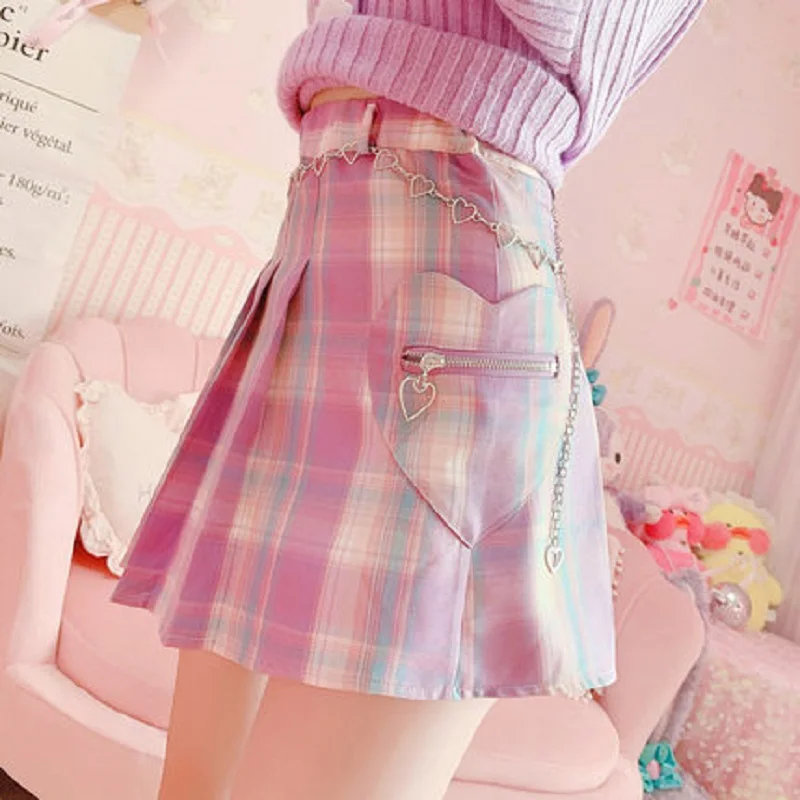 

Gothic Lolita Cute Mini Pleated Skirt Women Harajuku Kawaii Cosplay Heart Pocket Chain School Girl Vintage Short Skirts 2021 New