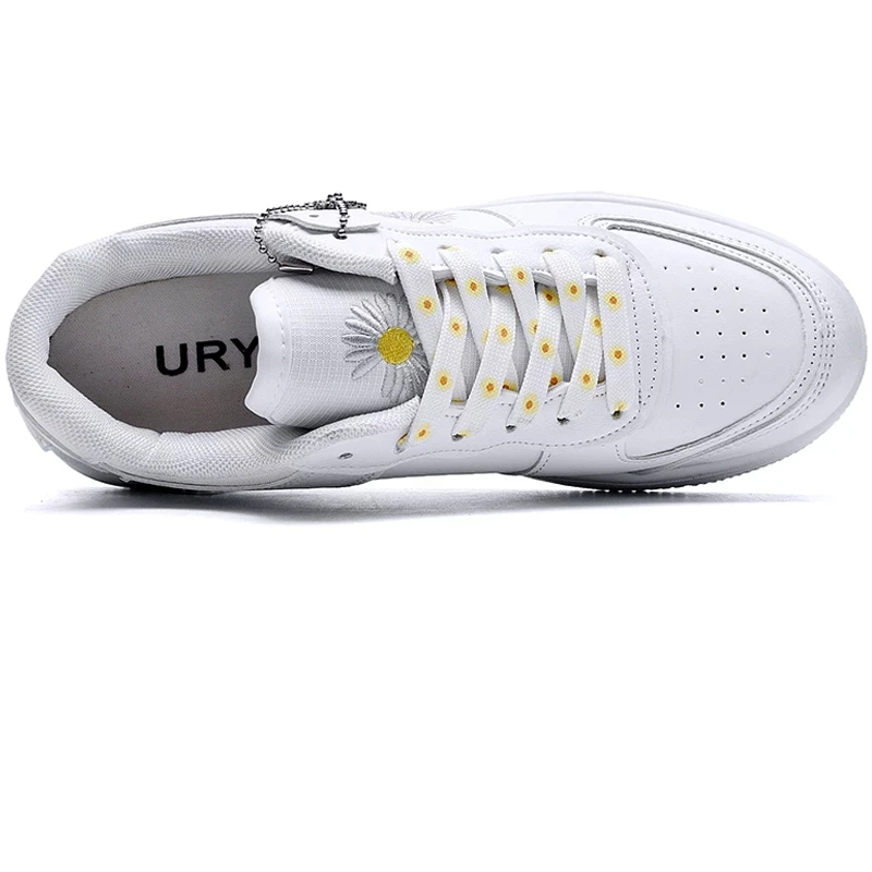 

2021 Spring Korean xue sheng ban xie wang Red Little Daisy Sports Shoes White Shoes Woman Shoes Sneakers39size