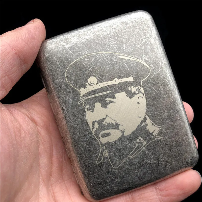 

Old Sivler Color 16 Regular Size Cigarettes Case Stalin Vintage Style Pocket Metal Cigarette Boxes Smoking Holders With Gift Box
