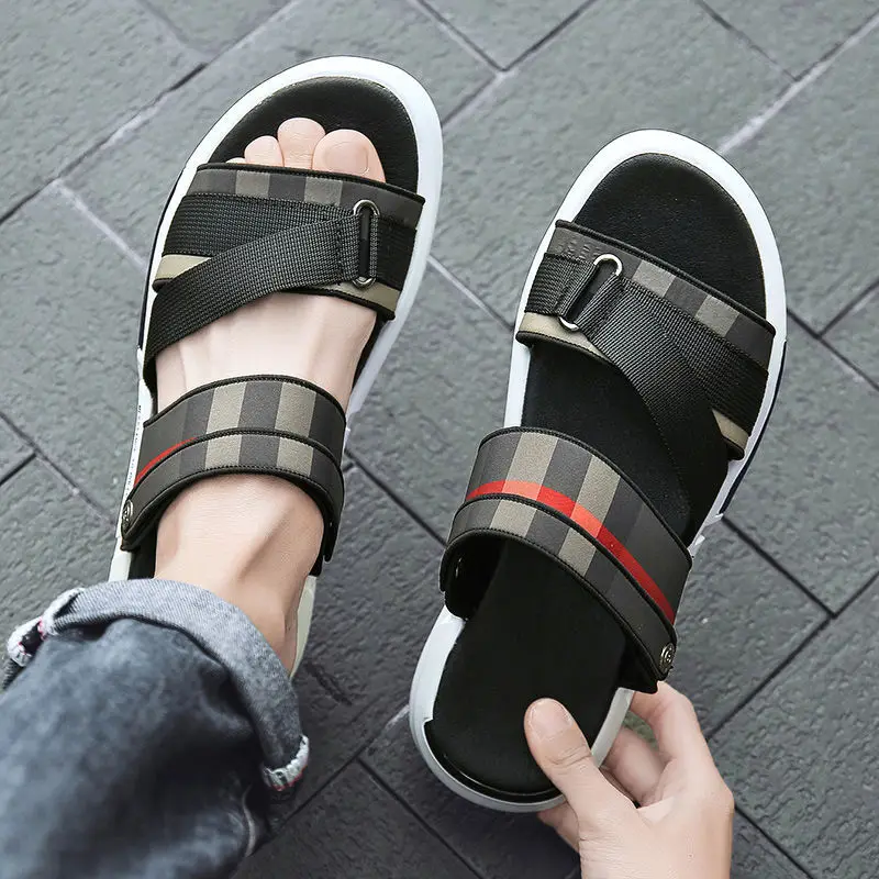 

Men's Sands 2021 Summer Slippers Fashion Outdoor Wear Non-Slip Casual Driving Shoes Beach Sandals