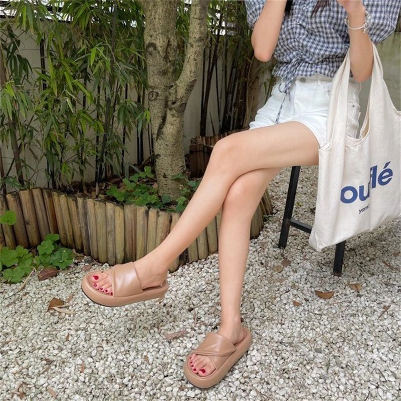 

Women's shoes slippers 2021 summer new style cross-over sandals, casual and fashionable all-match flat-bottomed slippers