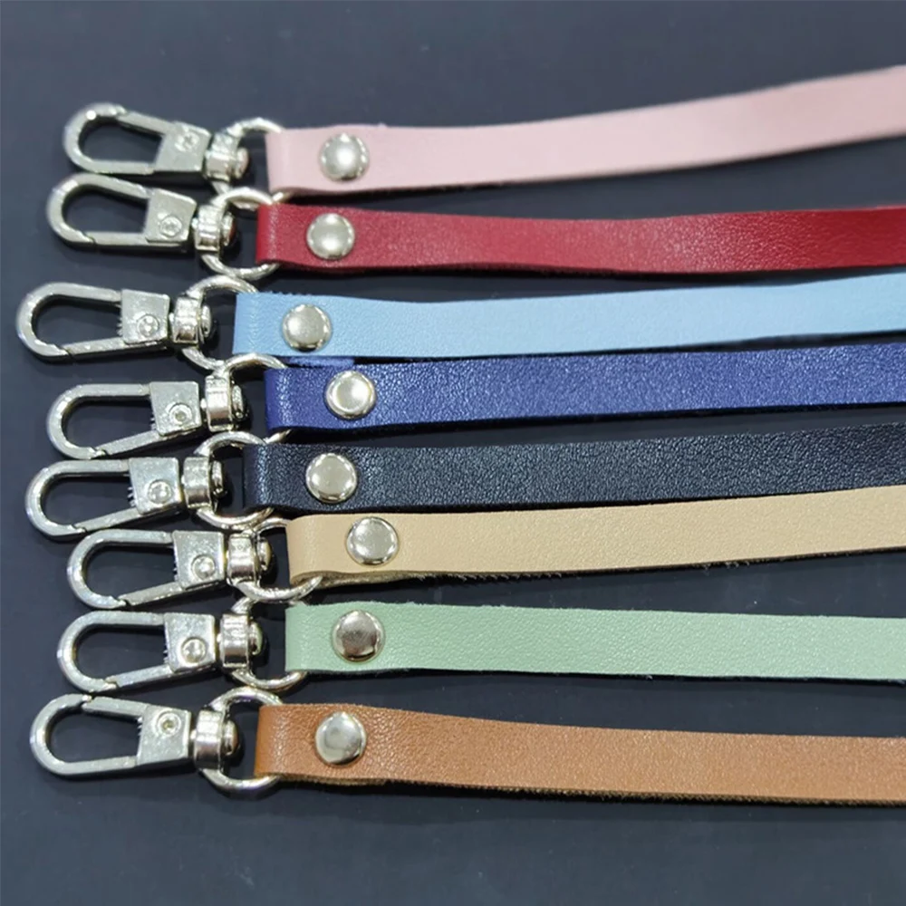 

Pu Leather Double Buckle Mask Hanging Chain Adjustable Mask Lanyard Hanging Rope Handy Convenient Rest Holder Rope Hang On Neck