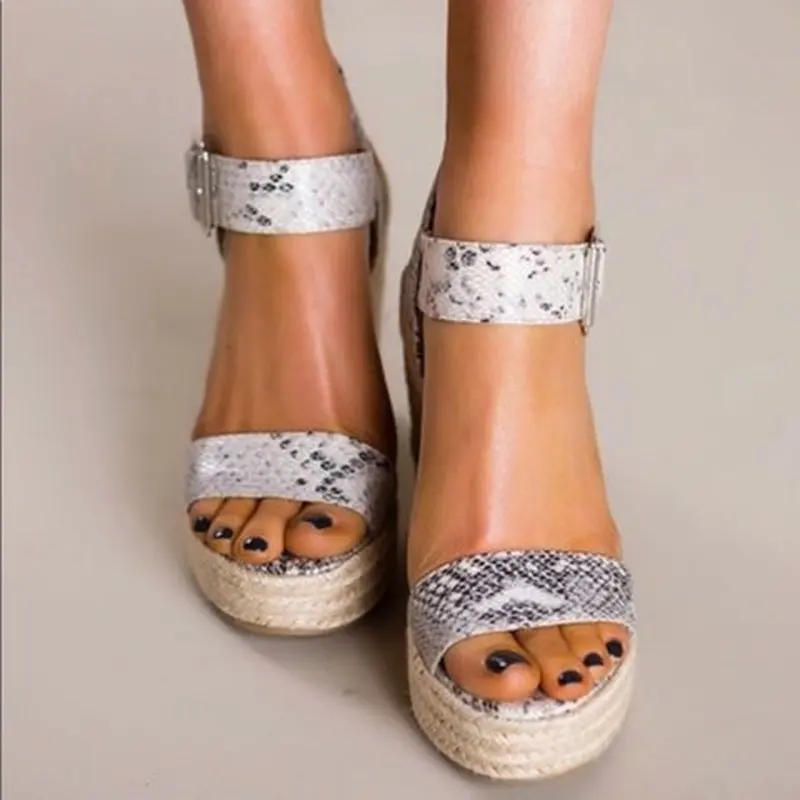 Женские летние босоножки пикантная обувь из искусственной кожи женские