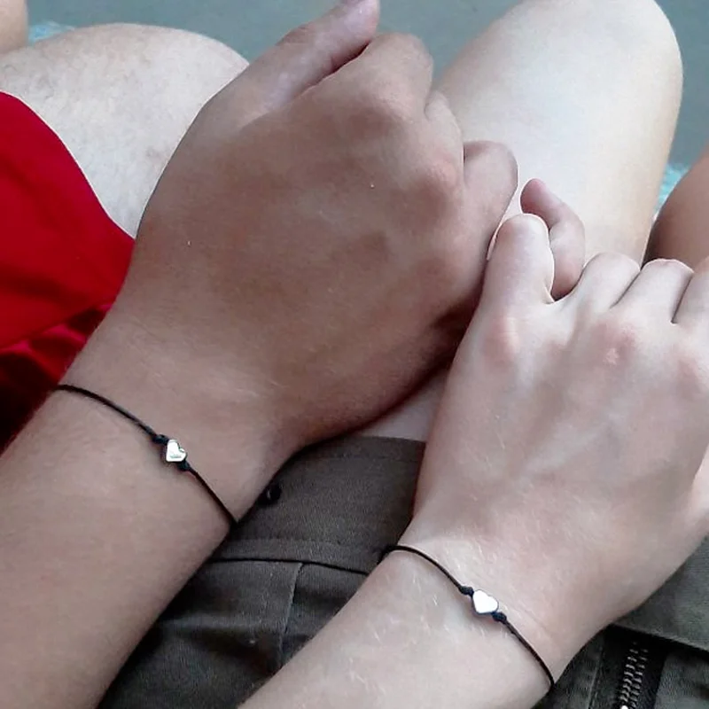 

2Pcs/Set Tiny Heart Star Compass Charm Bracelets For Couple's Red Black String Braiding Rope Bracelet For Men Women Wish Card