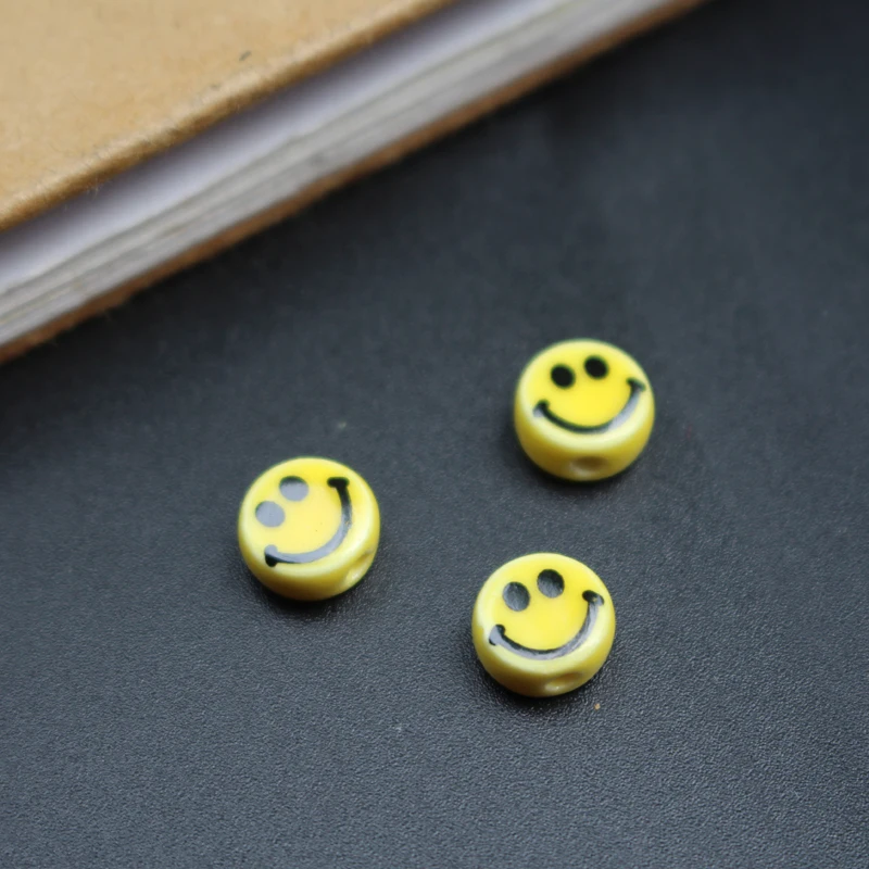 

30Pcs 8 11mm Ceramic Beads Lovely Smile Beads Round flat beads Yellow Color for jewelry Necklace Bracelet Earring Mobile making