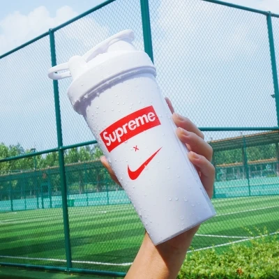 600ML 600 мл Спортивная бутылка для воды BPA Free Tritan пластиковая чашка для воды протеиновый шейкер портативный герметичный Открытый путешествия бутылки - Цвет: 600ML