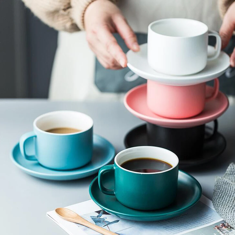

Набор из керамической кофейной чашки и блюдца в скандинавском стиле, простая кружка для молочного сока, чашка для завтрака, чашка для послеобеденного чая и блюдо, кофейная посуда