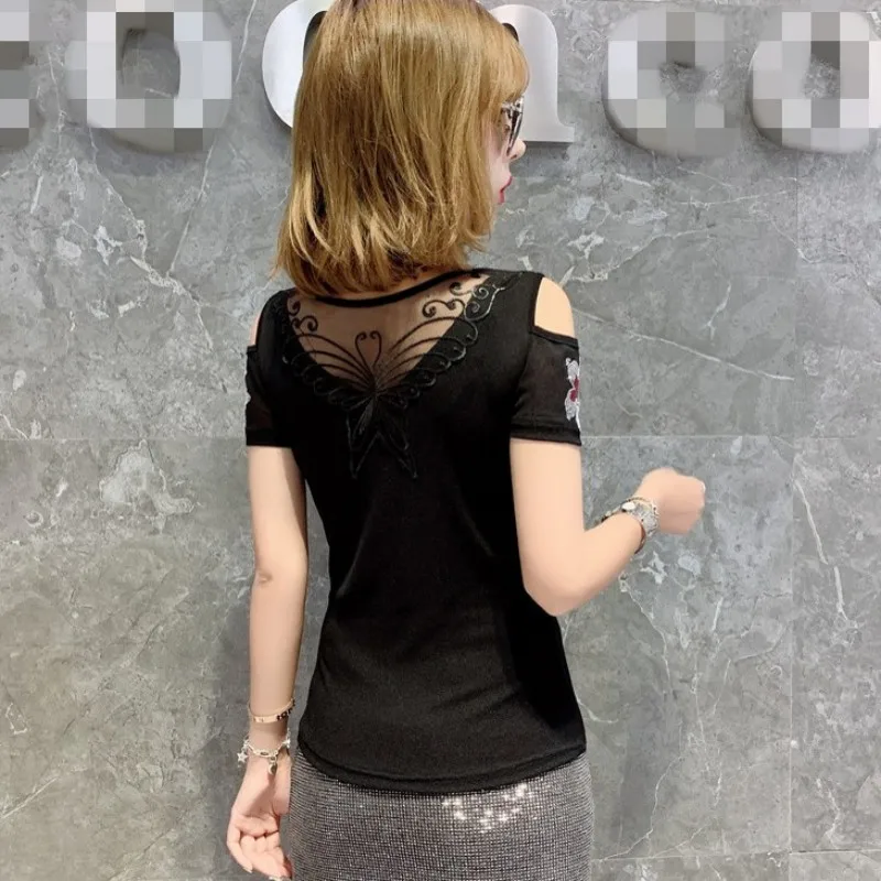 Летняя футболка с открытыми плечами и цветами женская уличная одежда топы