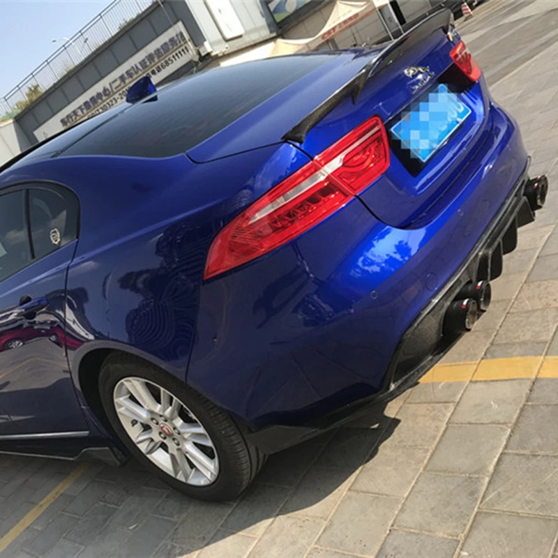 Автомобильный высококачественный задний спойлер из углеродного волокна для губ