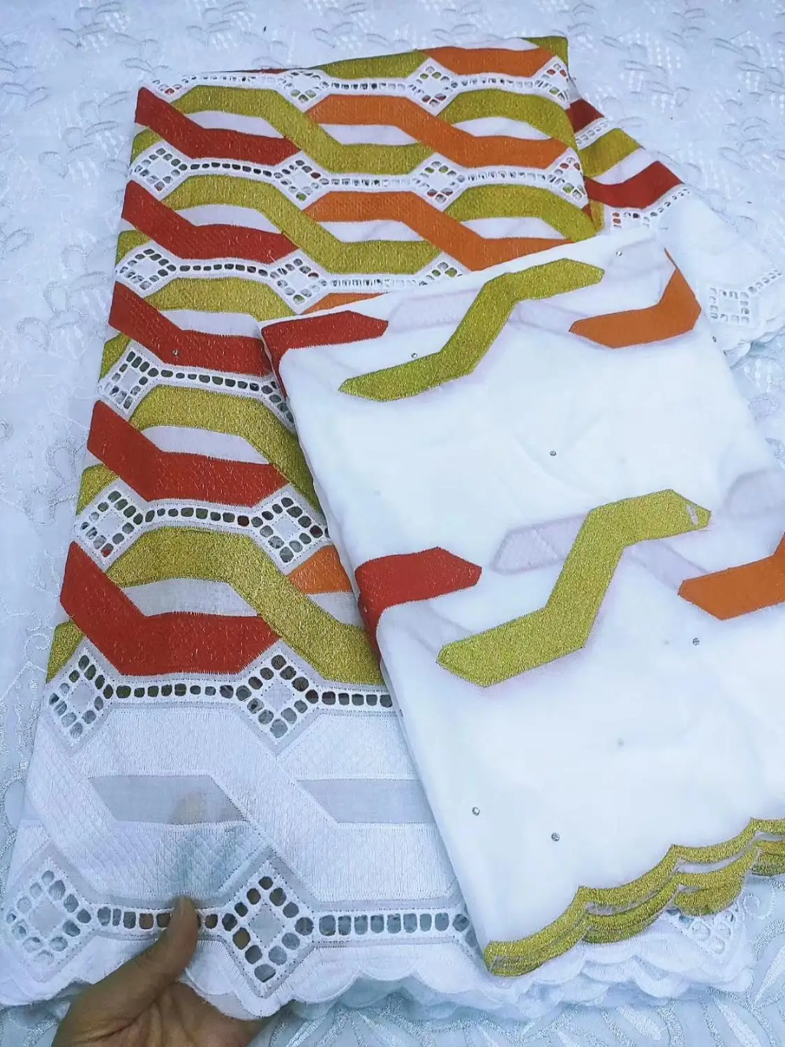 

Cheap LACE Black Dubai Style African Lace Fabric High Quality Swiss Voile Lace With Headcloth 5+2Yards Cotton For Wedding Sew FS