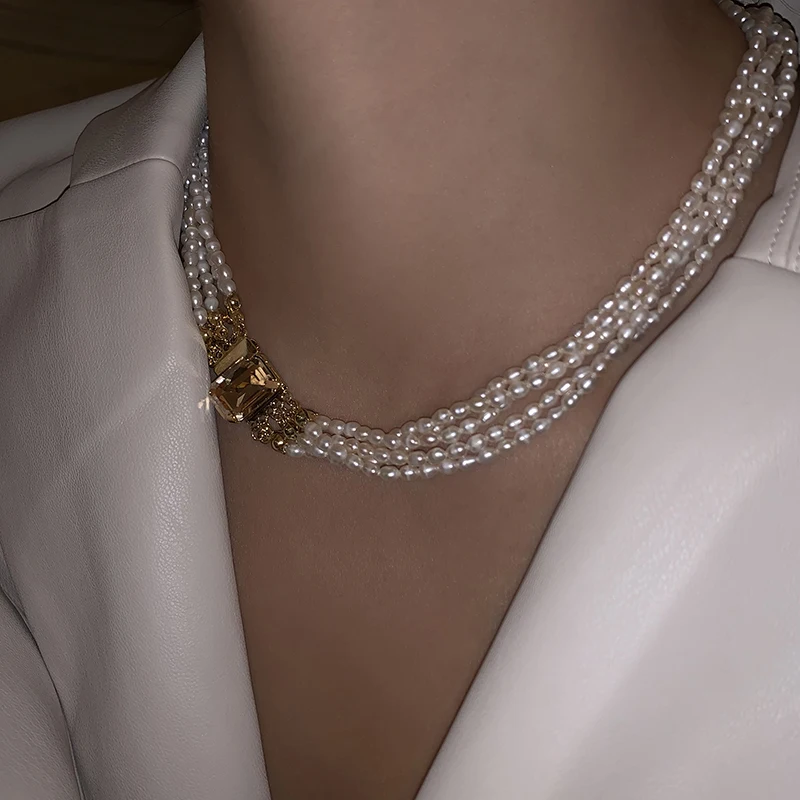 ?? ヴィンテージシャンパン宝石クラスプ多層天然淡水真珠ショートネックレスファッション気質鎖骨チェーン女性