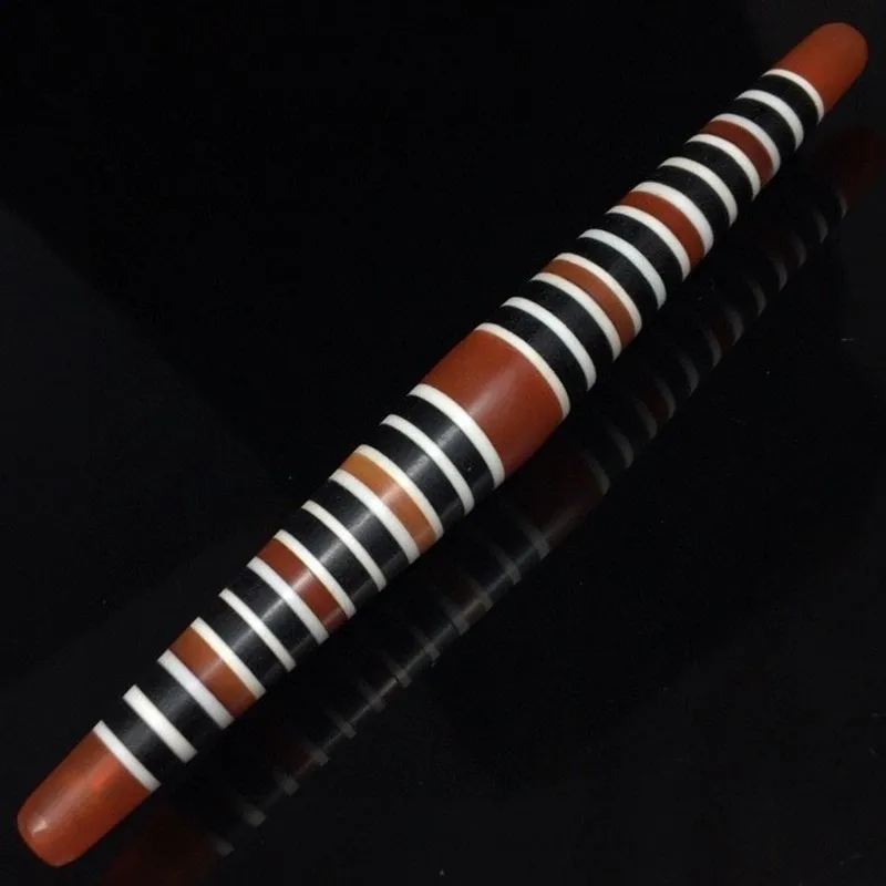 

Multi-threaded Dzi Beads Refluxing Old Material and High Oil in Tibetan Area Size 123*13mm Weight 28.5g Can eliminate all diseas