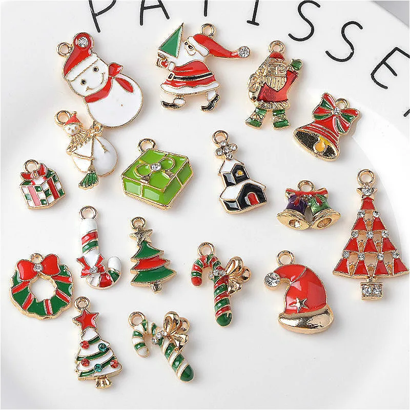 

10pcs Christmas Pendant Oil Drip Alloy Pendant Santa Claus Elk Earrings Headwear Decoration Materials Christmas Series Hot Sale