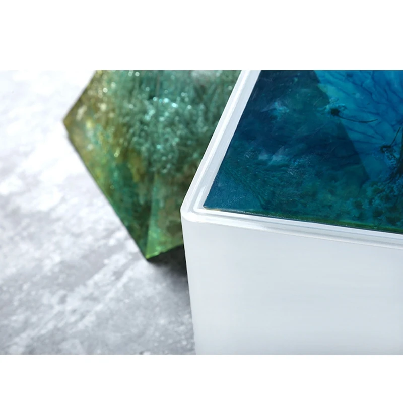 

Super Pyramid Silicone Resin Mold Epoxy Mold Craft Jewelry Crystal Mold with Plastic Frame 15cm/6 Inch