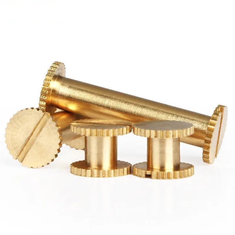 2 комплекта обе стороны можно отсоединить для фиксации винта M4 многоцелевой