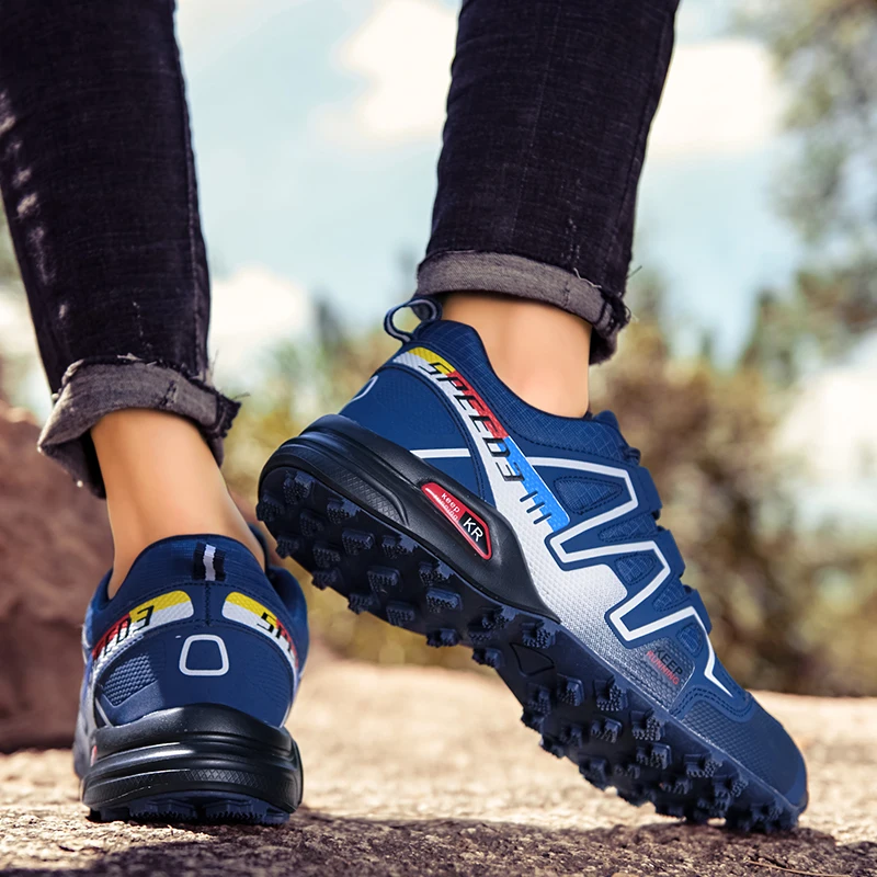 

UltraLight Men Hiking Shoes Breathable Tactical Combat Army Boots Desert Training Male Sneakers Outdoor Anti-Slip Trekking Shoes