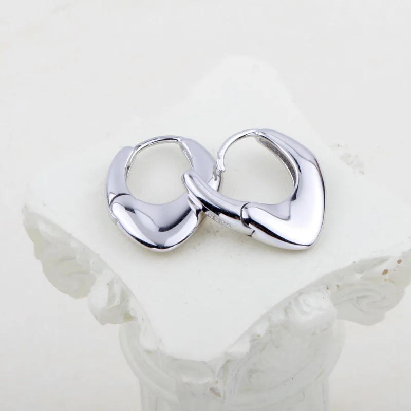 

Silvology 925 Sterling Silver Glossy Irregular Earrings Nordic Style Minimalist Earrings for Women 925 Stylish Jewelry Designers