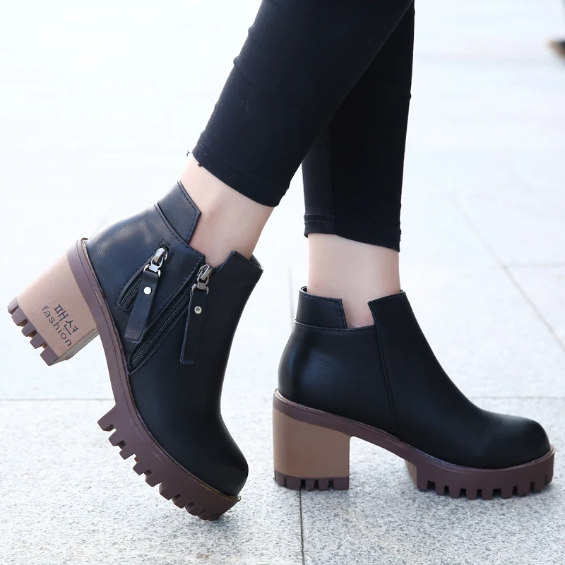 Женские полусапожки на высоком каблуке Осень-зима 2019 | Обувь