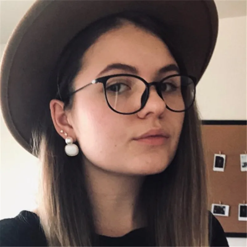 Очки женские оптические прозрачные в пластиковой оправе пикантные модные очки