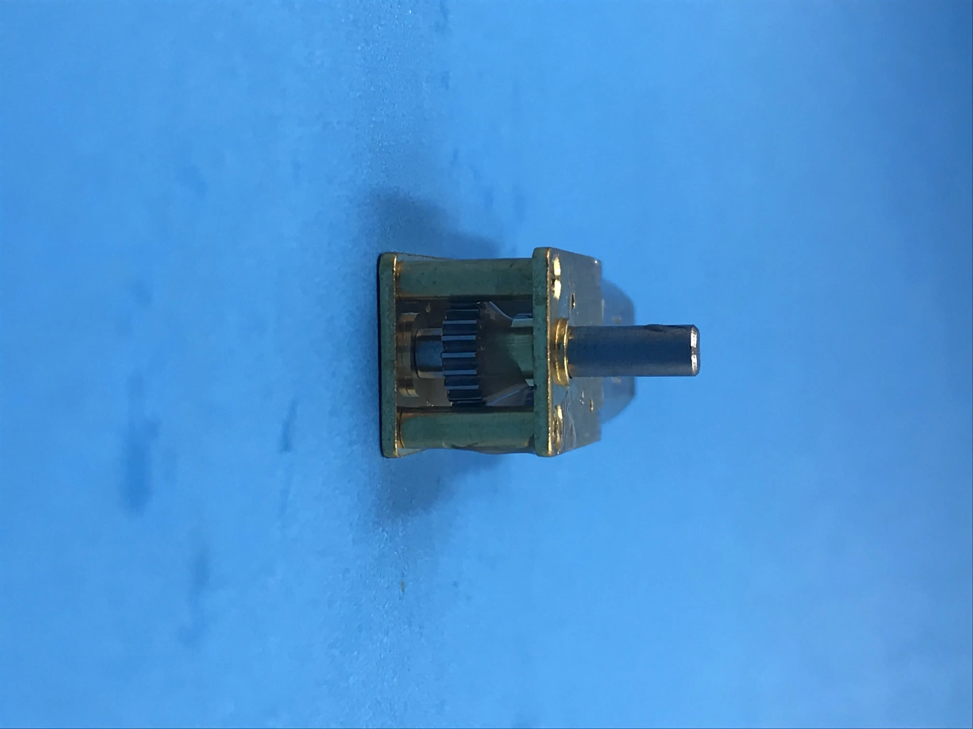 Прямоугольный вал микротурбина червь двигатель постоянного тока 3V 6V 16 30 до 70 rpm 1218GE-N20 большим вращающим моментом двигатель замедления