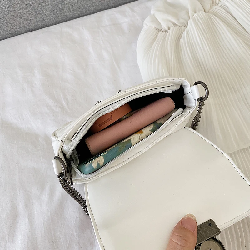 

FANTASY 2021 Early Autumn New Small Quilted Bags For Women 4 Colors Fashion Vintage Handbags Chain Messenger Shoulder Bag Female