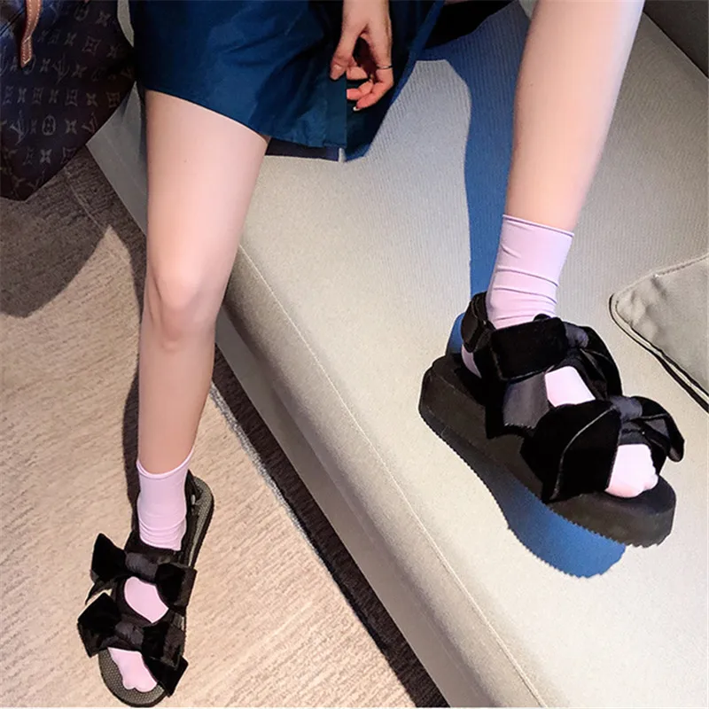 

2020 Summer Black Women Sandals Butterfly Knot Flats Slipper Patry Beach Shoes Women Casual Designer Round Toe Roman Flip Flop
