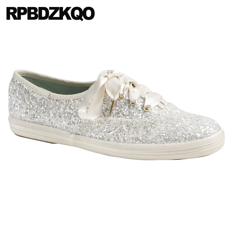 Женские блестящие белые кроссовки на толстой подошве платформе с блестками