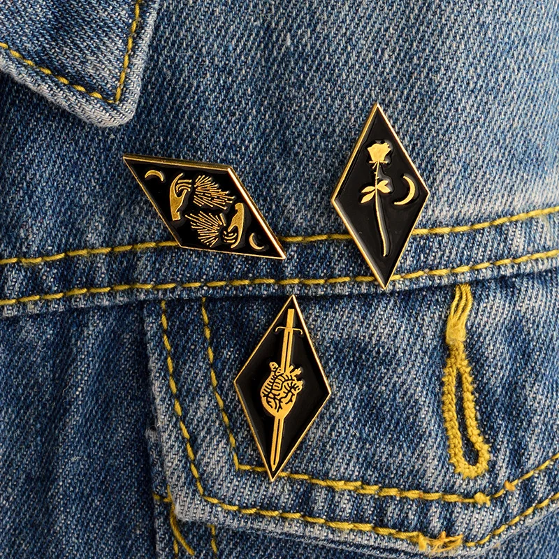 Модный меч сердце лацкан булавка женский значок черный розовый цветок дизайн