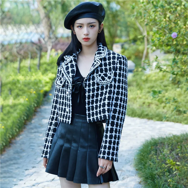 

Vintage White Black Tweed Plaid Jacket Women 2021 Korean Fashion Single Breasted Short Wool Winter Coat Female