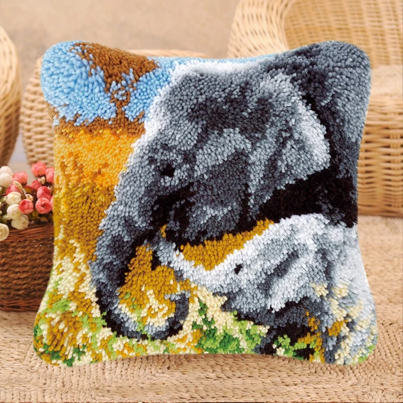 

Animal Smyrna Latch Hook Pillow 3D Knooppakket Klink Haak Kleed Bloemen Do It Yourself Cross Stitch Pillows Borduurpakket Kussen