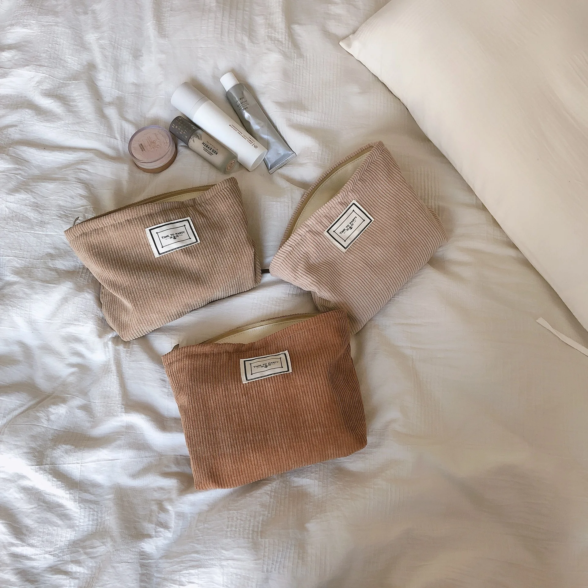 

Portable Corduroy Makeup Bag Reusable Travel Women's Cosmetic Bags Make Up Tool Storage Wash Bag Toiletry Storage Bags