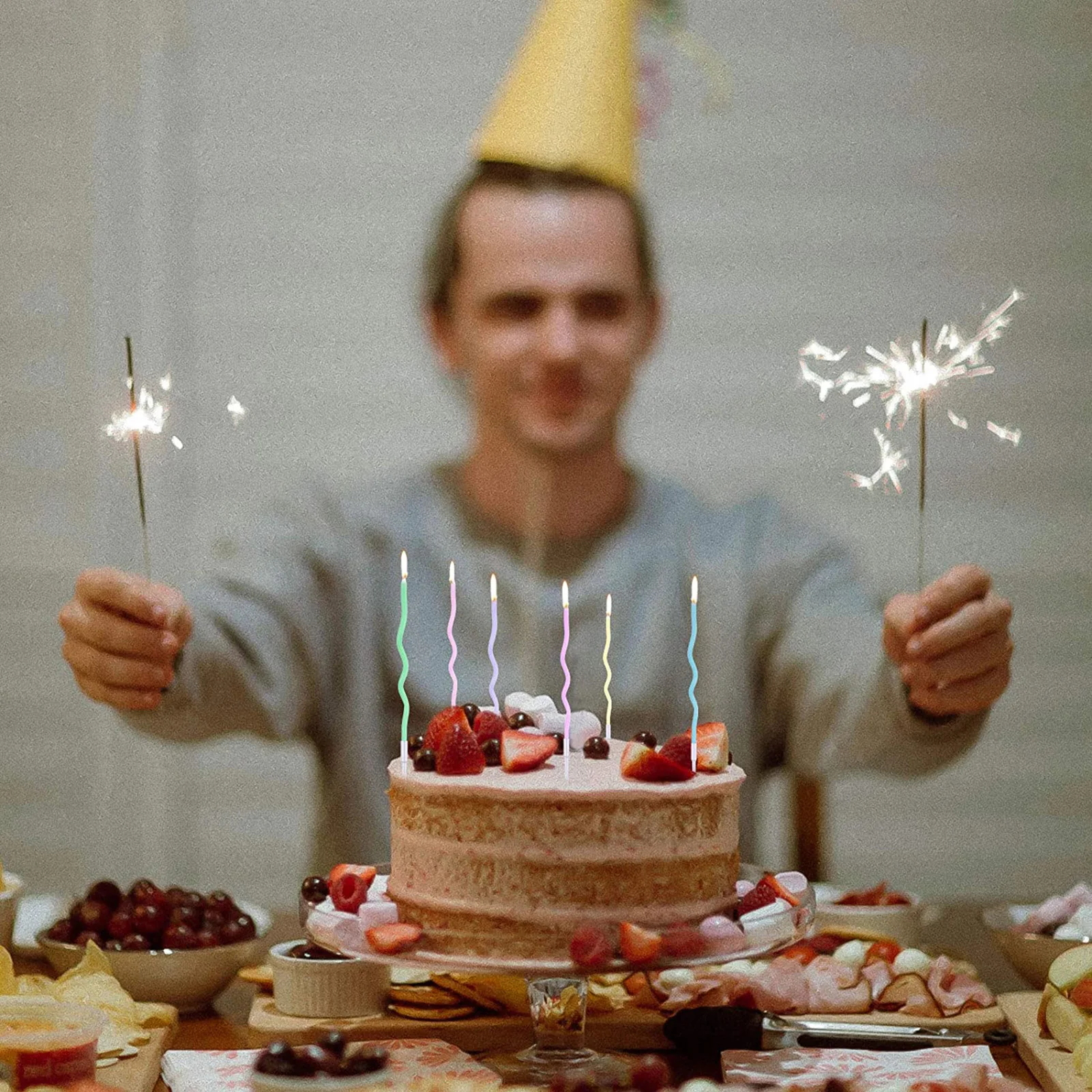 6 шт. изысканные свечи на день рождения Радужная Золотая изогнутая линия Свеча