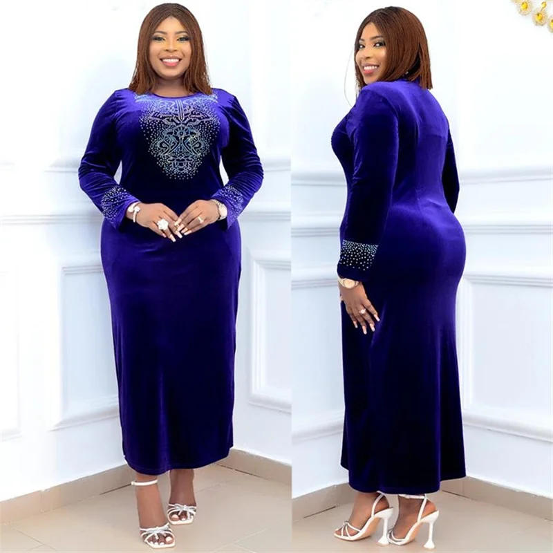 

Платье женское бархатное длинное с длинным рукавом и круглым вырезом