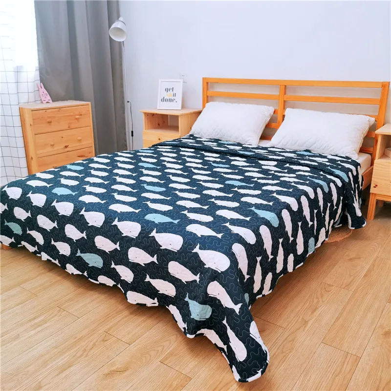 Летнее одеяло в стиле пэчворк с рисунком динозавра|Одеяла| |