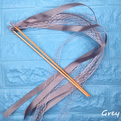 Grey and Lace 50 шт. свадебные ленты палочки скручивающаяся лента для танцев реквизит лента на палочке с кружевом DIY Свадьба День Рождения Вечеринка подарки - Цвет: Grey and Lace