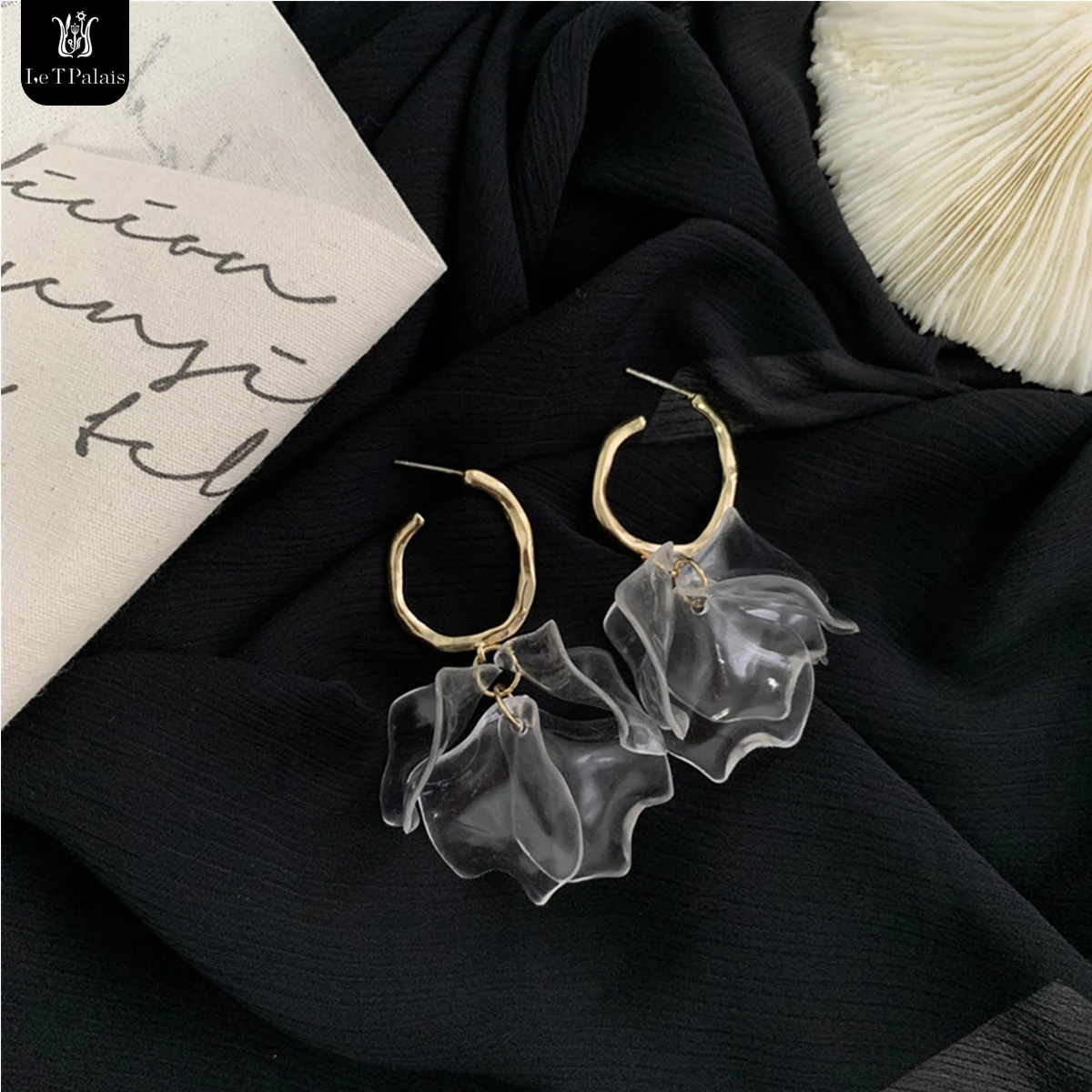 

Le T Palais 925 Silver Needle Acrylic Earrings Transparent Petals Super Fairy Earrings Women'S Elegant Long Silver Earrings