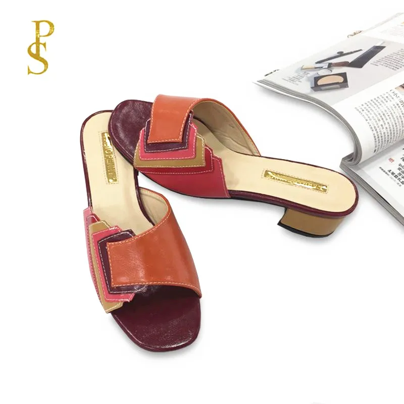 Модные и изящные разноцветные дамские тапочки в стиле пэчворк Женские шлепанцы