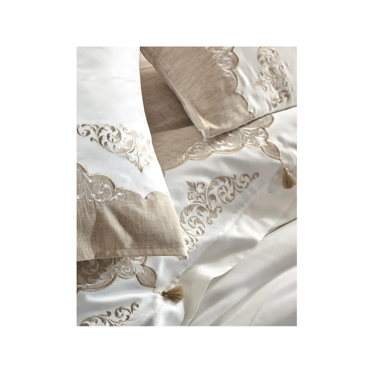 

Ceren Embroidered Tassels Cotton Satin Double Duvet cover set Cream