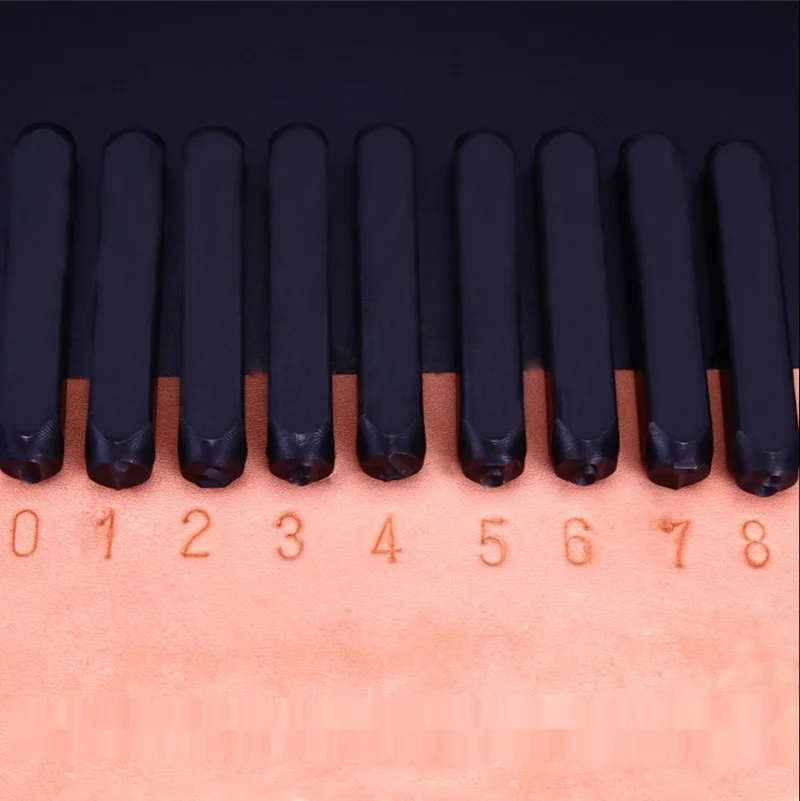 Номер с изображением букв алфавита металл штемпелюя набор для пробивки