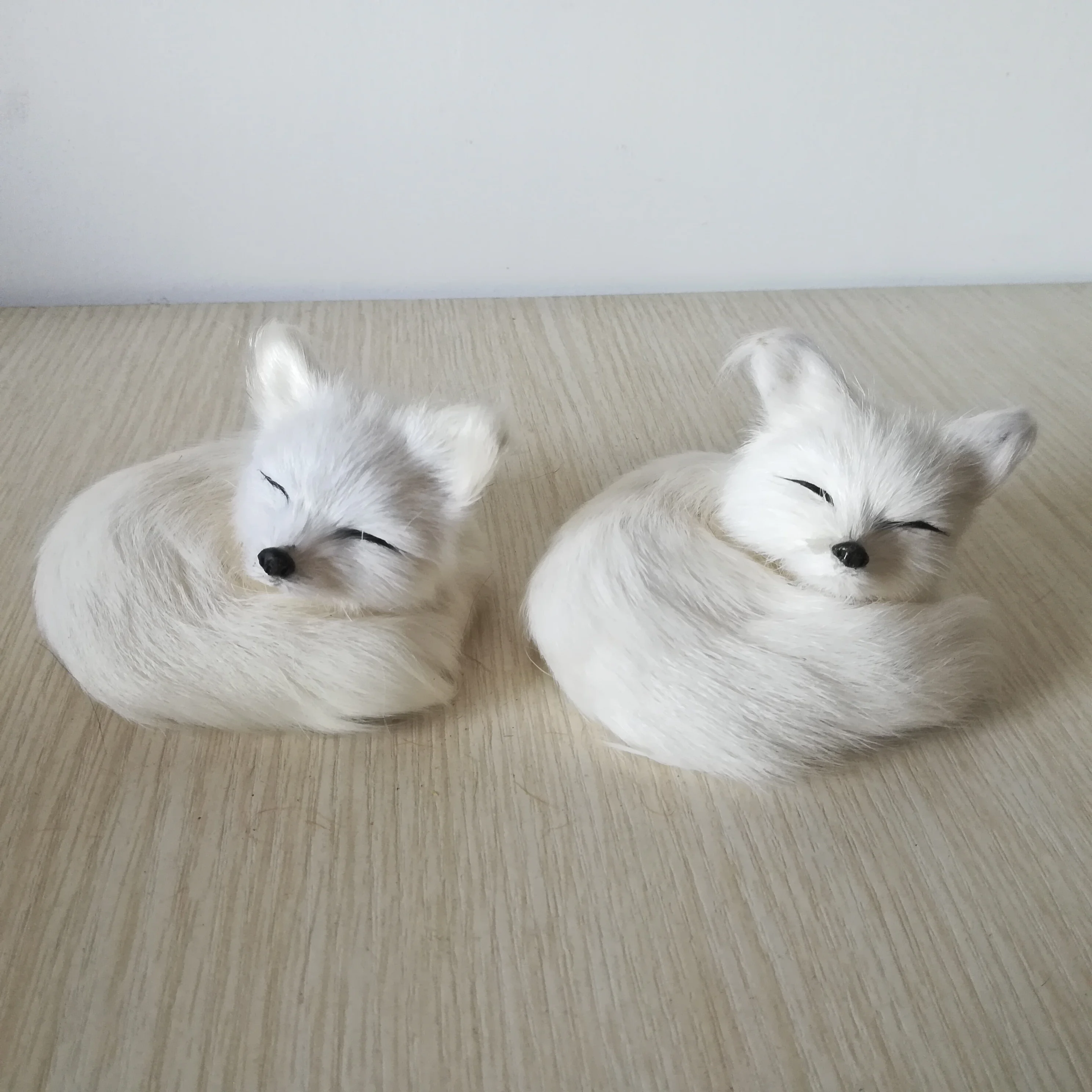 Реальная игрушка белая лиса жесткая модель полиэтилен и Мех Мини 9x5 см спящие