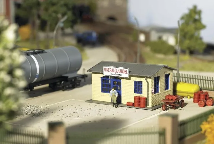 

Sand Table Scene HO 1:87 Scale Oil depot For Train Railway Layout