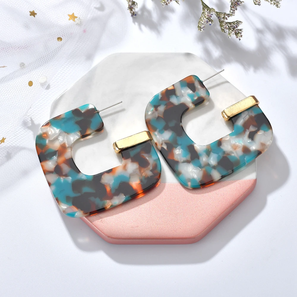 Женские серьги-подвески из смолы большие сережки с буквами G массивное Ювелирное