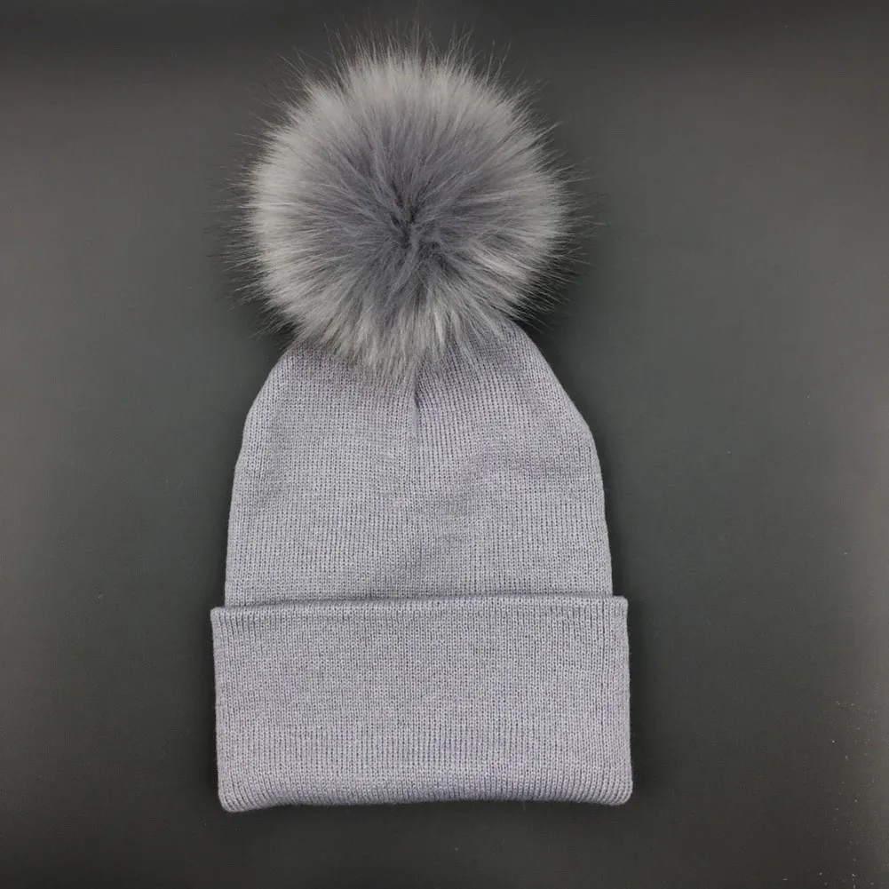 Зимние женские шапки Skullies шерстяные с помпоном меховые пушистые ponpon вязаная