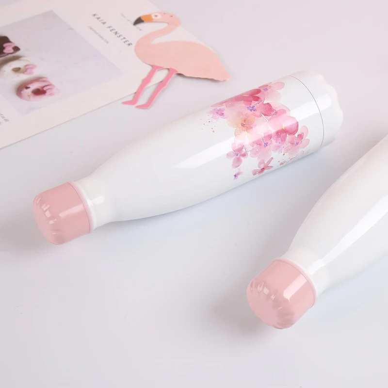 Цветочная бутылка для воды с фламинго изолированная Термокружка из нержавеющей