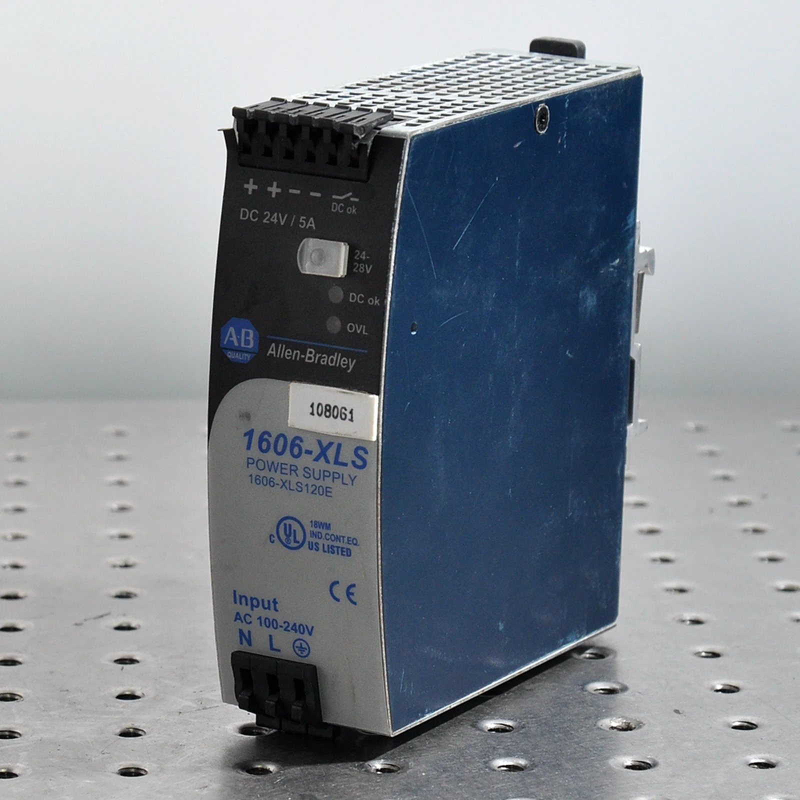 1606-XLS120E AB Allen-Bradley switching power supply 24VDC 5A
