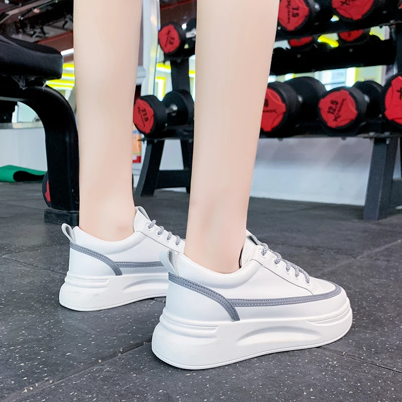 

Fashion Women's Vulcanize Shoes Spring New Casual Classic Solid Color PU Leather Shoes Women Casual White Platform Sneakers